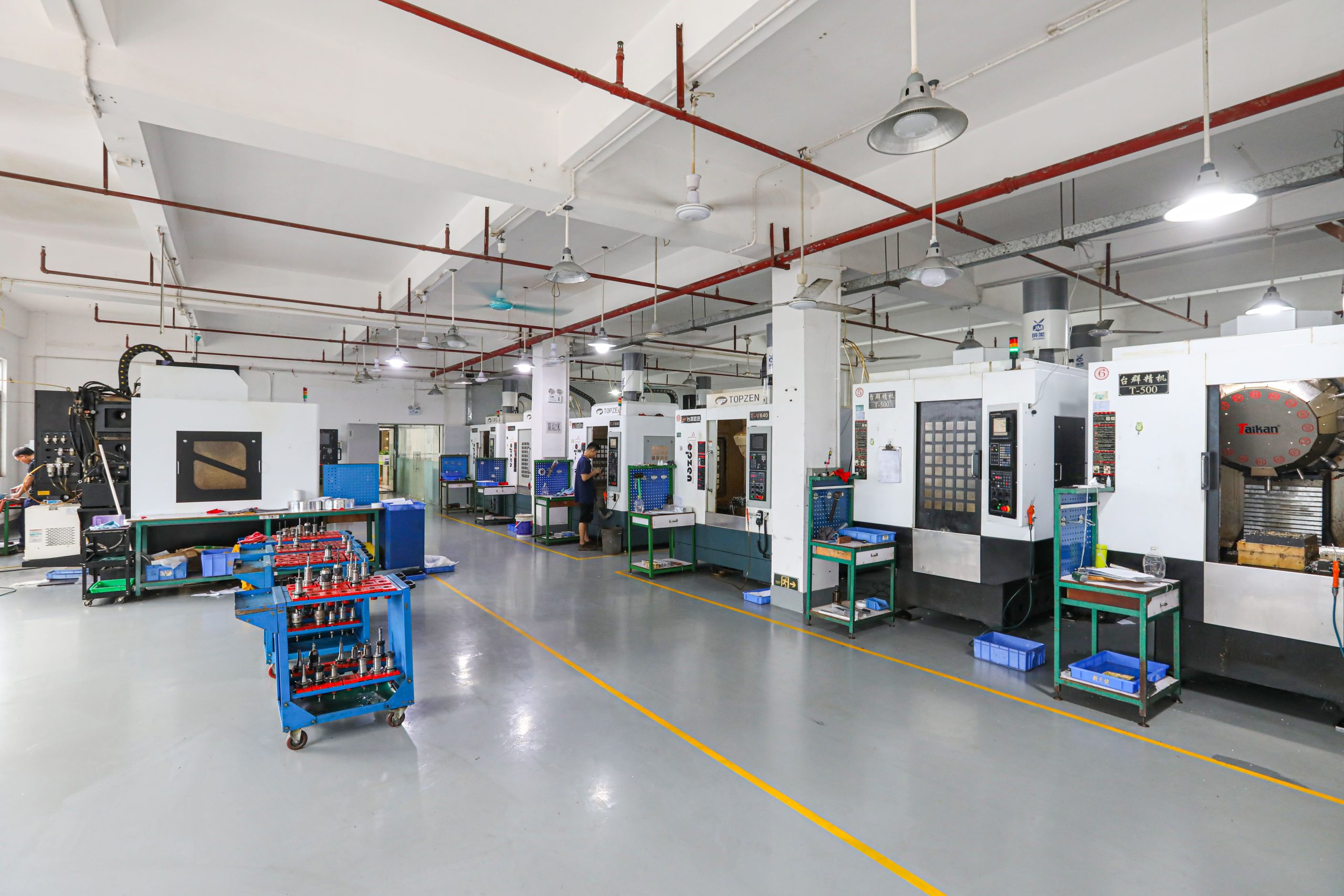 This image provides an overview of the XTJ CNC CNC machining production workshop. It showcases the advanced equipment and organized workspace dedicated to precision manufacturing processes.